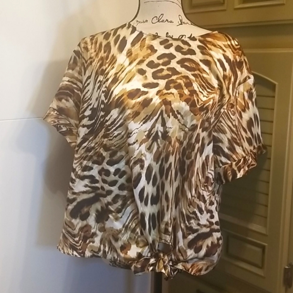 NWT Worthington Leopard Print Tie Front Blouse Medium Animal Print Top - Picture 3 of 8